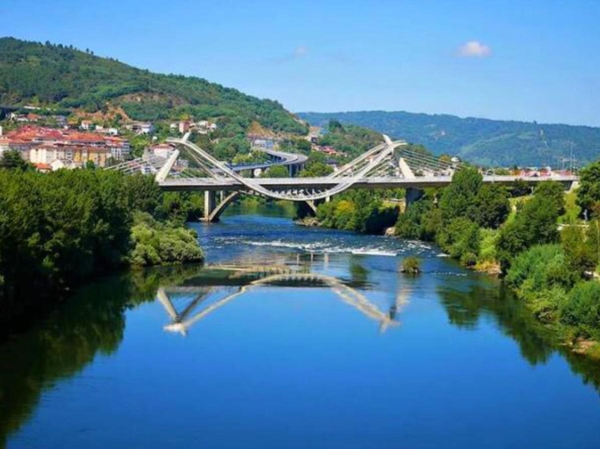 Apartamento En El Centro De Ourense Eksteriør bilde