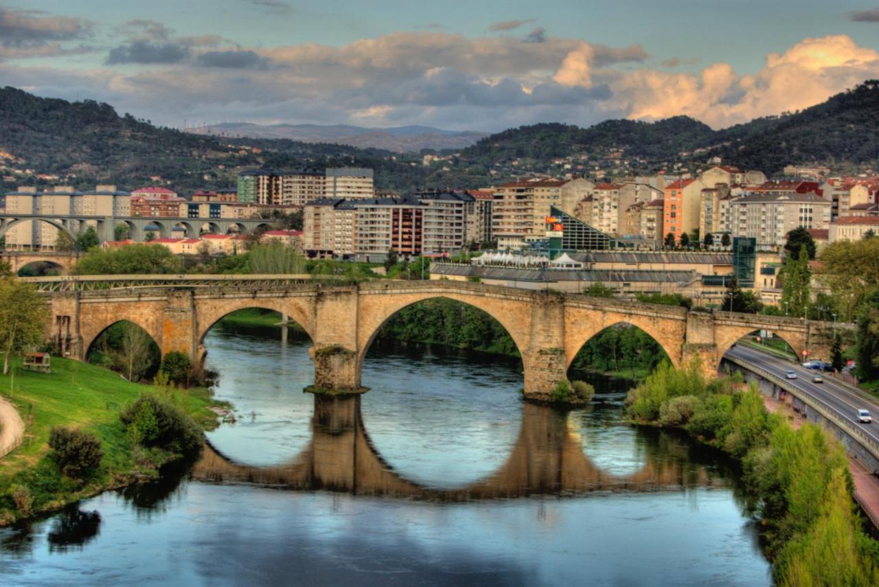 Apartamento En El Centro De Ourense Eksteriør bilde